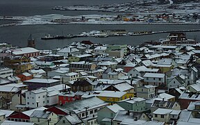 Vue de la ville de Saint-Pierre, dans l'archipel de Saint-Pierre-et-Miquelon.