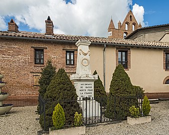 Le Monument aux Morts