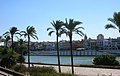 O río Guadalquivir en trescruzando a ciudat de Sevilla.