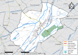 Carte en couleur présentant le réseau hydrographique de la commune