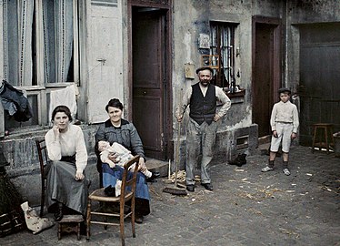 Portrait de famille (Paris, 1914).