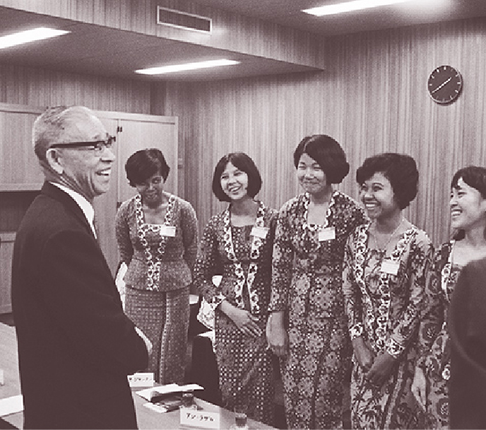 Photo of Konosuke Matsushita, founder of Panasonic Corporation and Panasonic Corporation's employees