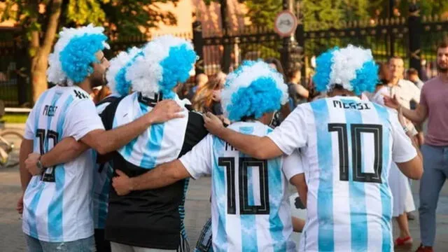  El lenguaje coloquial argentino destaca por expresiones únicas como "boludo" y "che", reflejando su rica identidad cultural. Foto: Ámbito Financiero   