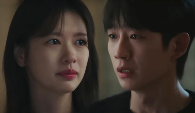 Jung So Min y Jung Hae In protagonizan 'Amor en la puerta de al lado', la serie más vista en Netflix Perú. Foto: composición LR/tvN