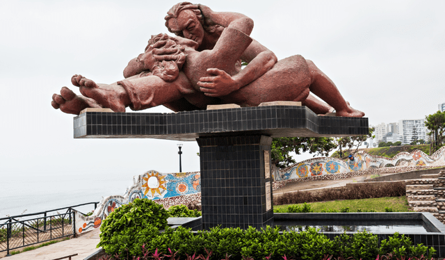  El Parque Alberto Andrade Carmona o Parque del Amor está ubicado en Miraflores. Foto: Evolution Treks Peru   