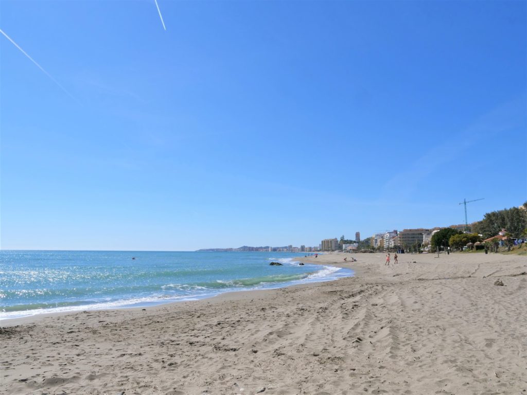 plaże Benalmadeny prowincja Malaga