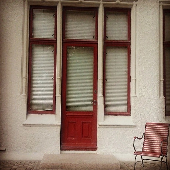 Window #door #chair #norge #norway #norwegia #bergen