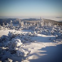 Gdzieś tam gdzie jest taka cisza... #karkonosze #gory #mountain #sunrise #śnieg.