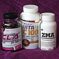 Do stałej suplementacji dołączyłem CLA, czy ktoś może się podzielić czy ten suplement robi swoją rolę? #cla #trec #trecteam #suplements #gym #fitness #diet #zma