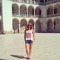 Kraków #Polska #Zamekkrólewski #hot #sunny #polishgirl #zwiedzamy #ciąglewdrodze