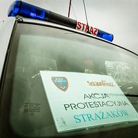 - manifestacja strażaków we Wrocławiu