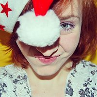 Hello #sunday #weekend #SantaClaus #MrsClaus #polishgirl #smile #happy #fun #redhair #greeneyes