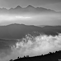 Idzie mgła w doliny / Mist coming up the valley