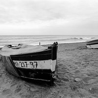 Łodzie na plaży