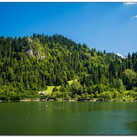 Pieniny: nad jez. Czorsztyńskim.