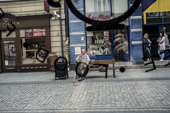 Z cyklu ławeczki…