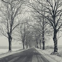 Ciemno, zimno, do domu daleko... | Ukazała się książka o olsztyńskim fotoreporterze.