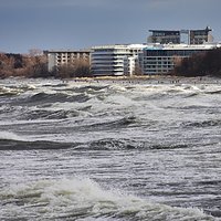 People love windy weather here