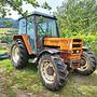 Renault 651.4 S tractor.