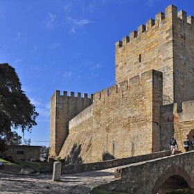  .  (Castelo de S&#227;o Jorge)