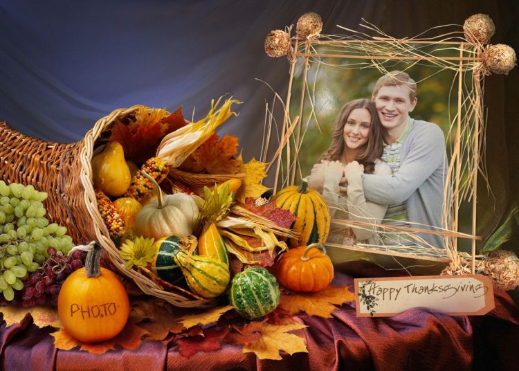 Traditional Thanksgiving card with horn of plenty