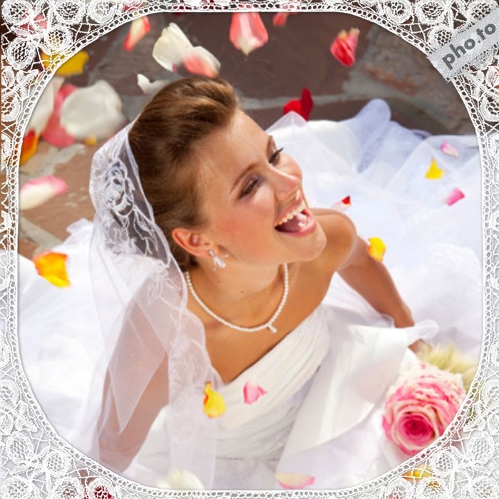 Beautiful bride's photo into lace photo frame.