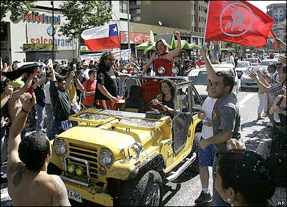 Opponents of Gen Pinochet in the streets of Santiago