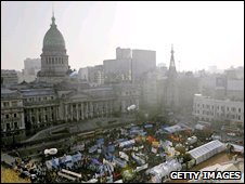 Government buildings in the heart of sprawling Buenos Aires