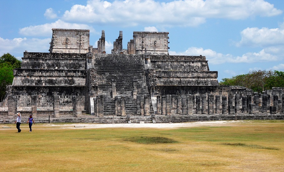 Temple_of_Warriors_Chichen_Itza