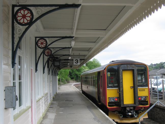 Liskeard platform 3 spandrels