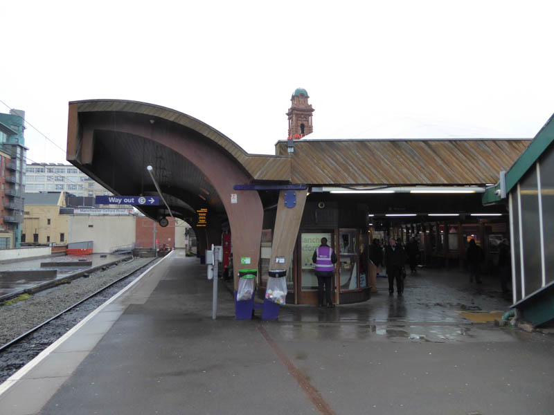 The bay platform 5, looking east