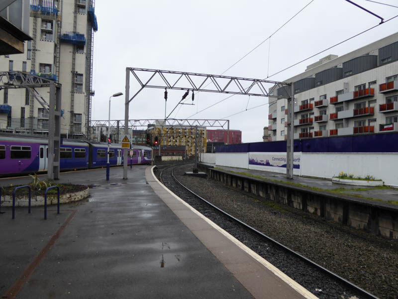 The bay platform 5 looking west