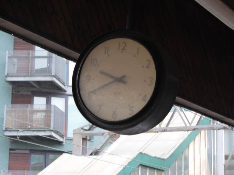 An old clock on platform 2